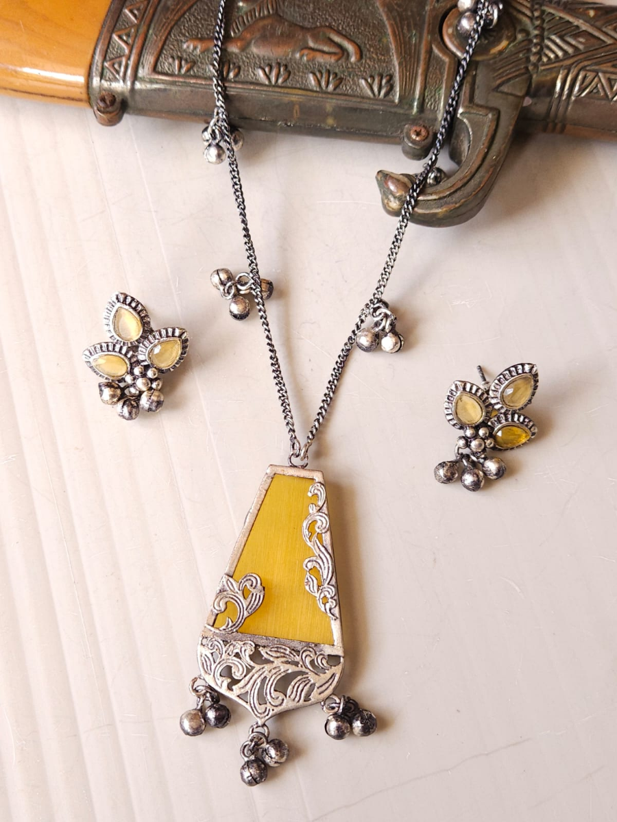 Buy Yellow Stone German Silver Oxidised Chain Pendant Set Online