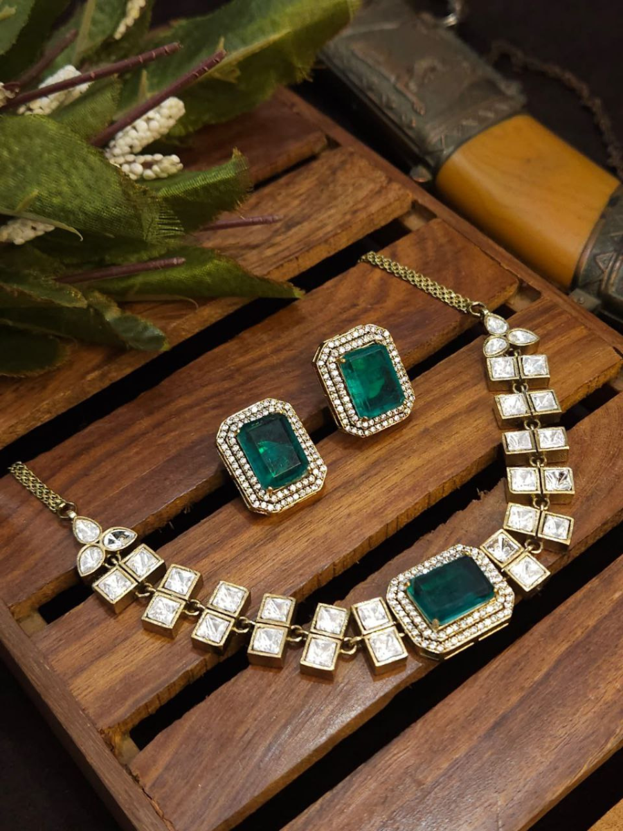 Buy Classic Emerald Green Stone Gold Plated Polki Necklace Set Online