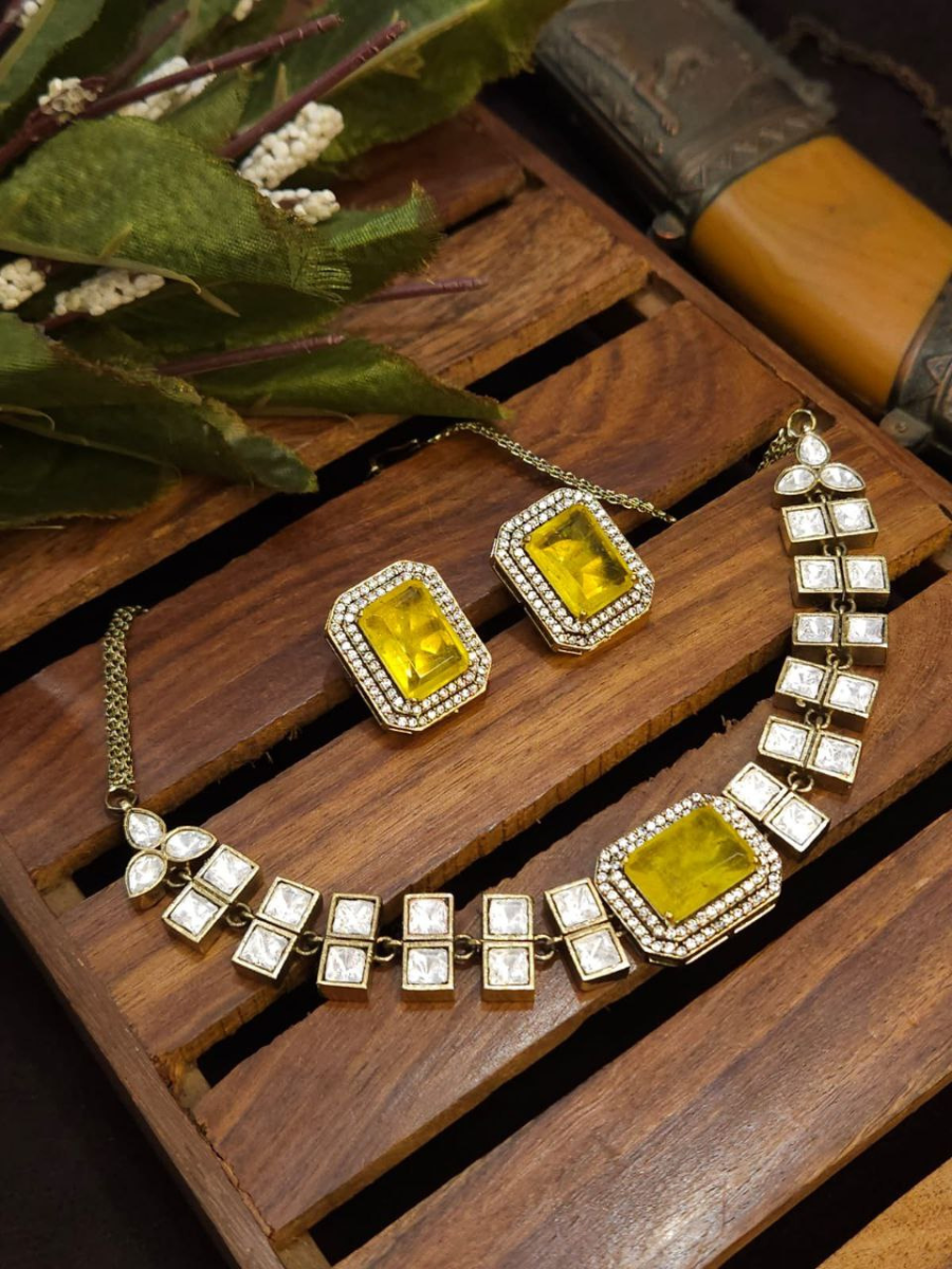 Buy Classic Yellow Stone Gold Plated Polki Choker Necklace Set Online - TheJewelbox