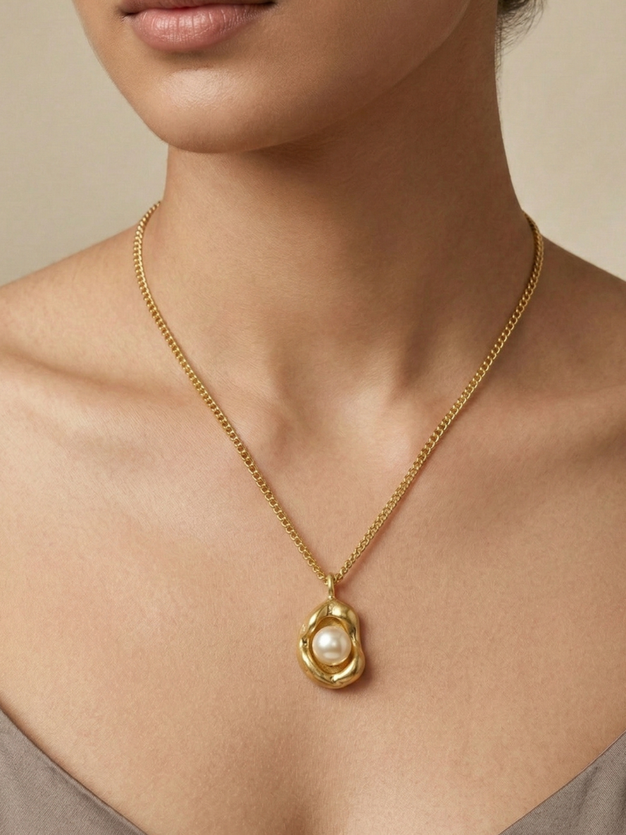 Dainty Minimal Peanut Pearl Pendant Chain Necklace