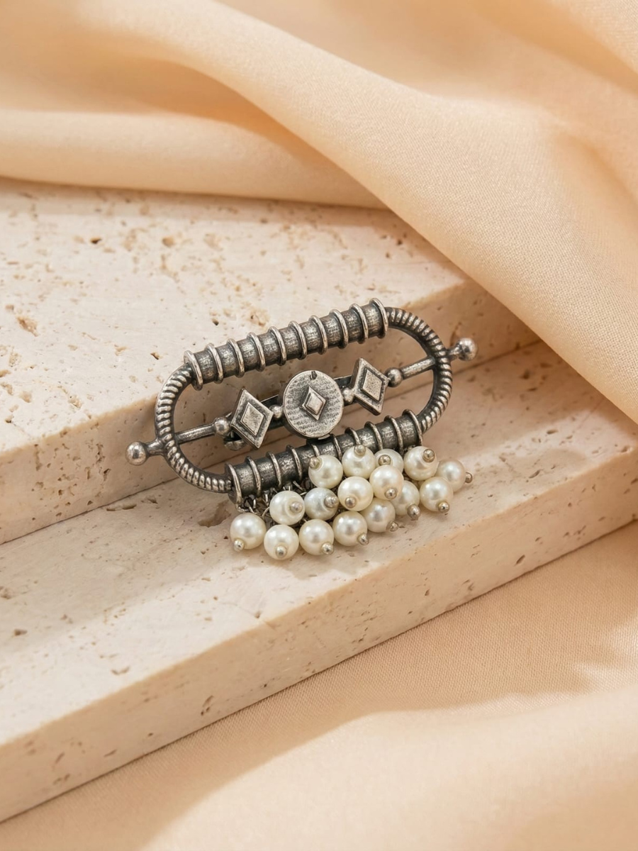 Oxidised silver pearl drip ring