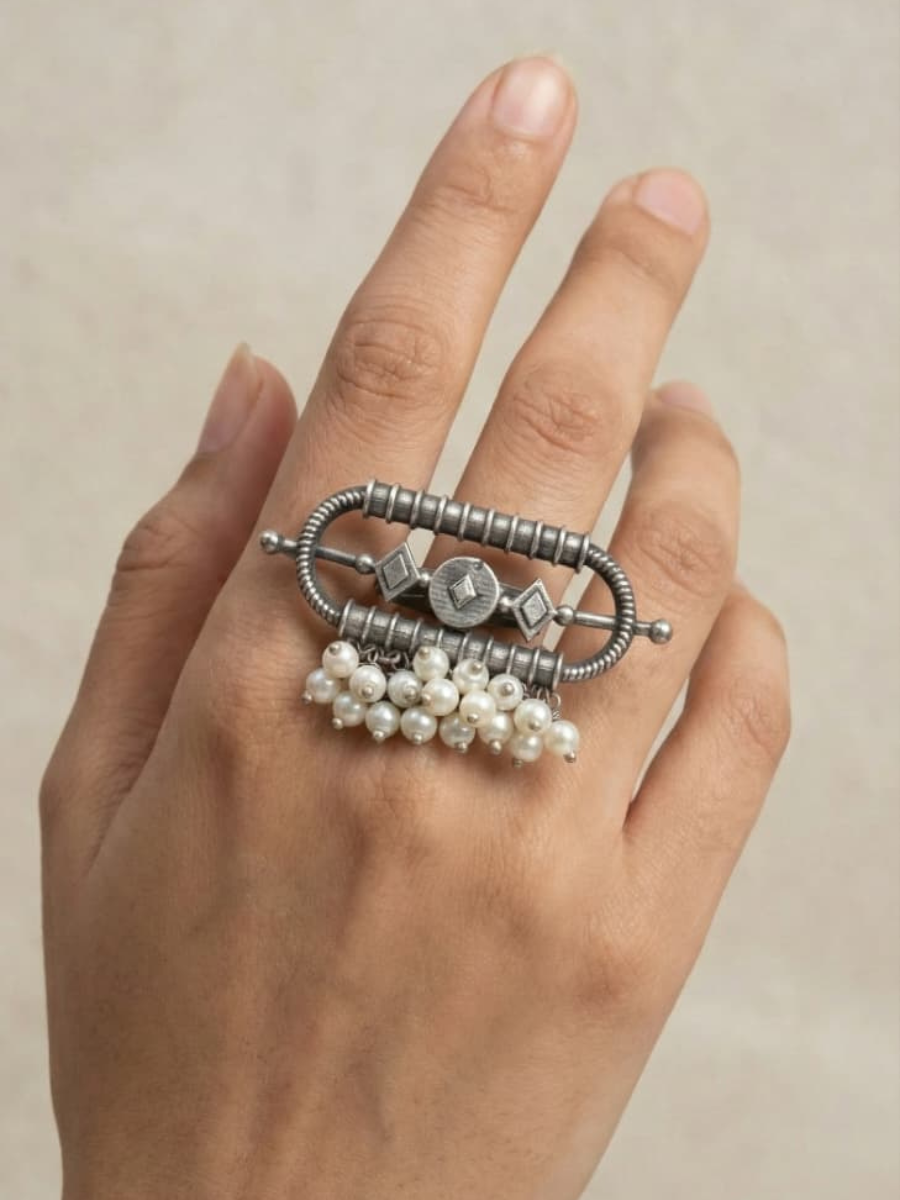 Traditional ethnic pearl tassel ring