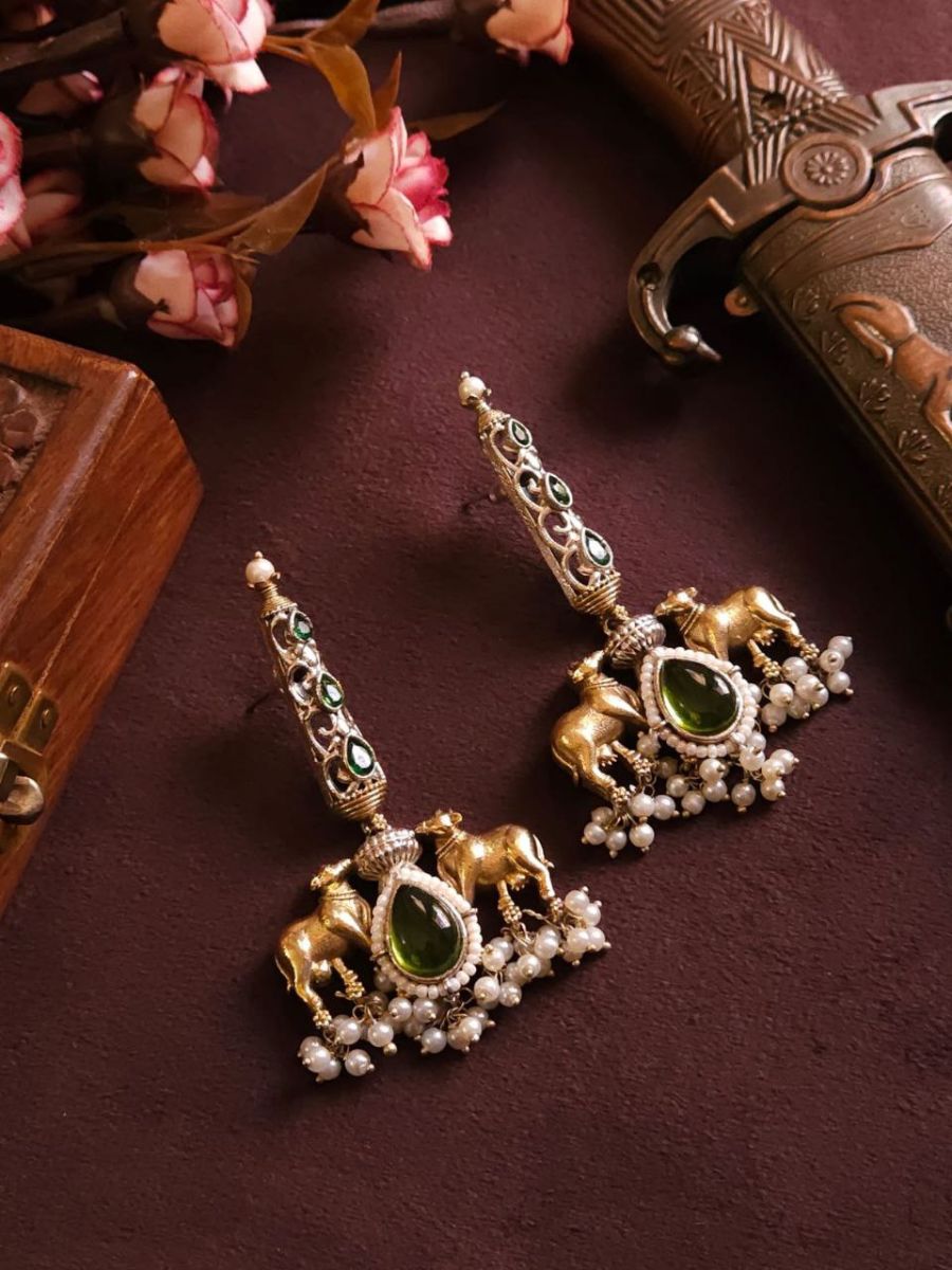 Buy Green Stones Dual Tone Oxidised Silver Bulls Drop Earrings - TheJewelbox