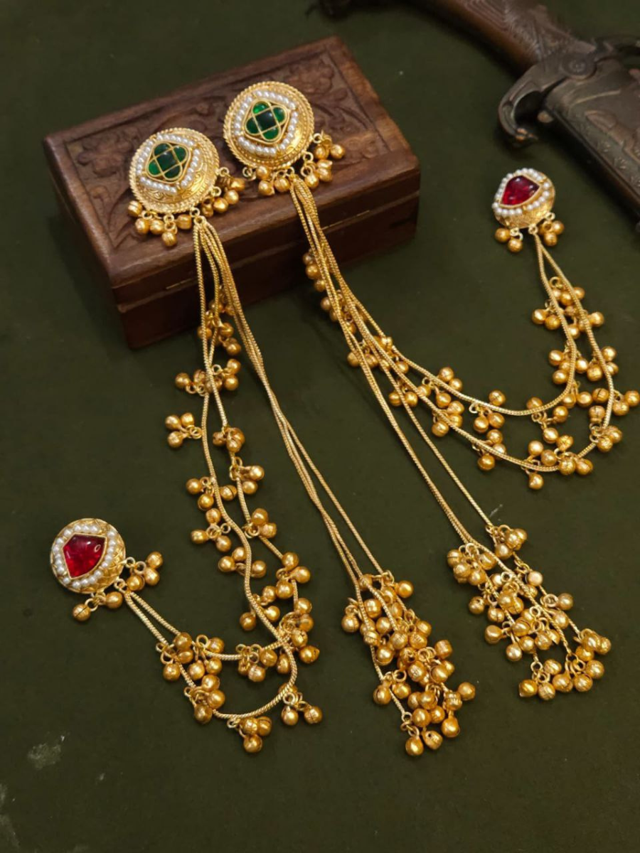 Kashmiri Ghungroo Hanging Green Kundan Golden Kaan Chain Earrings