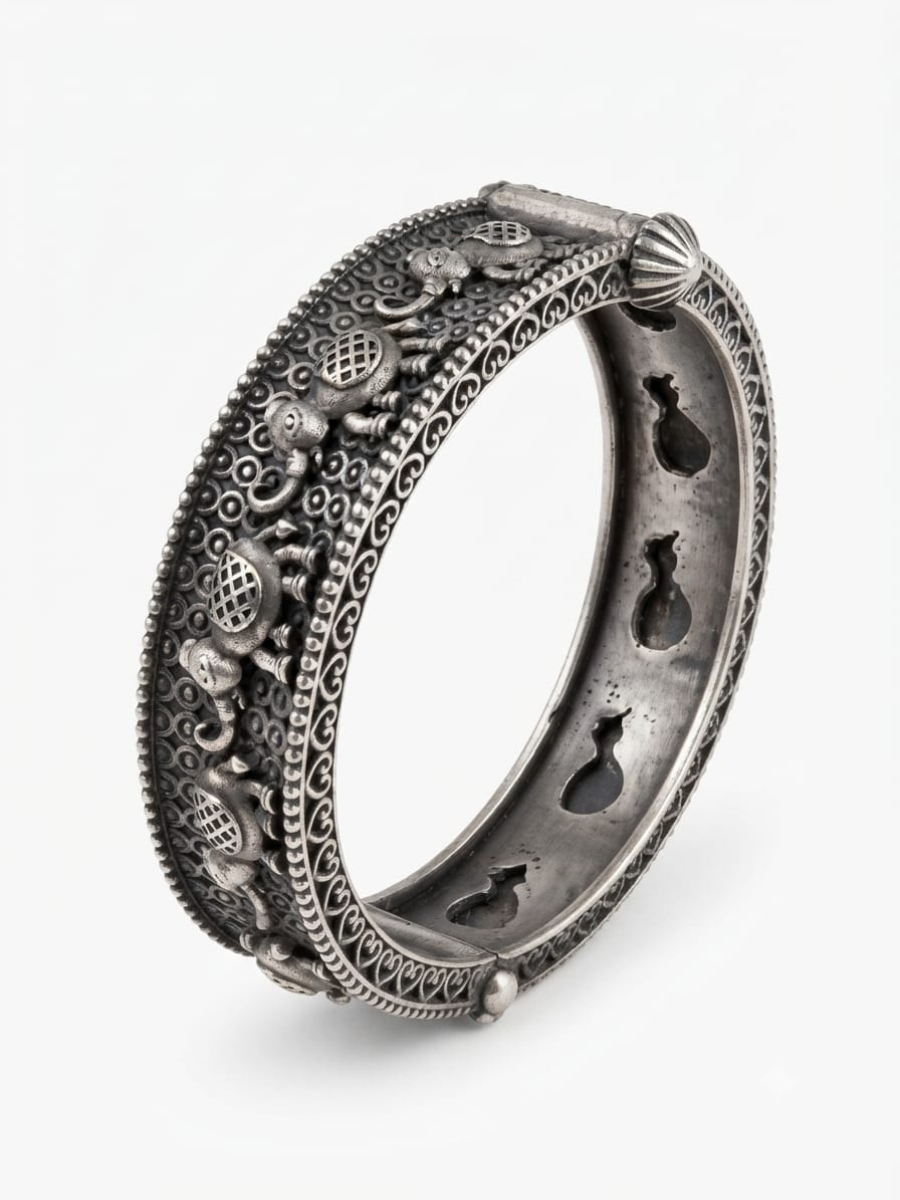 Antique finish elephant design kada