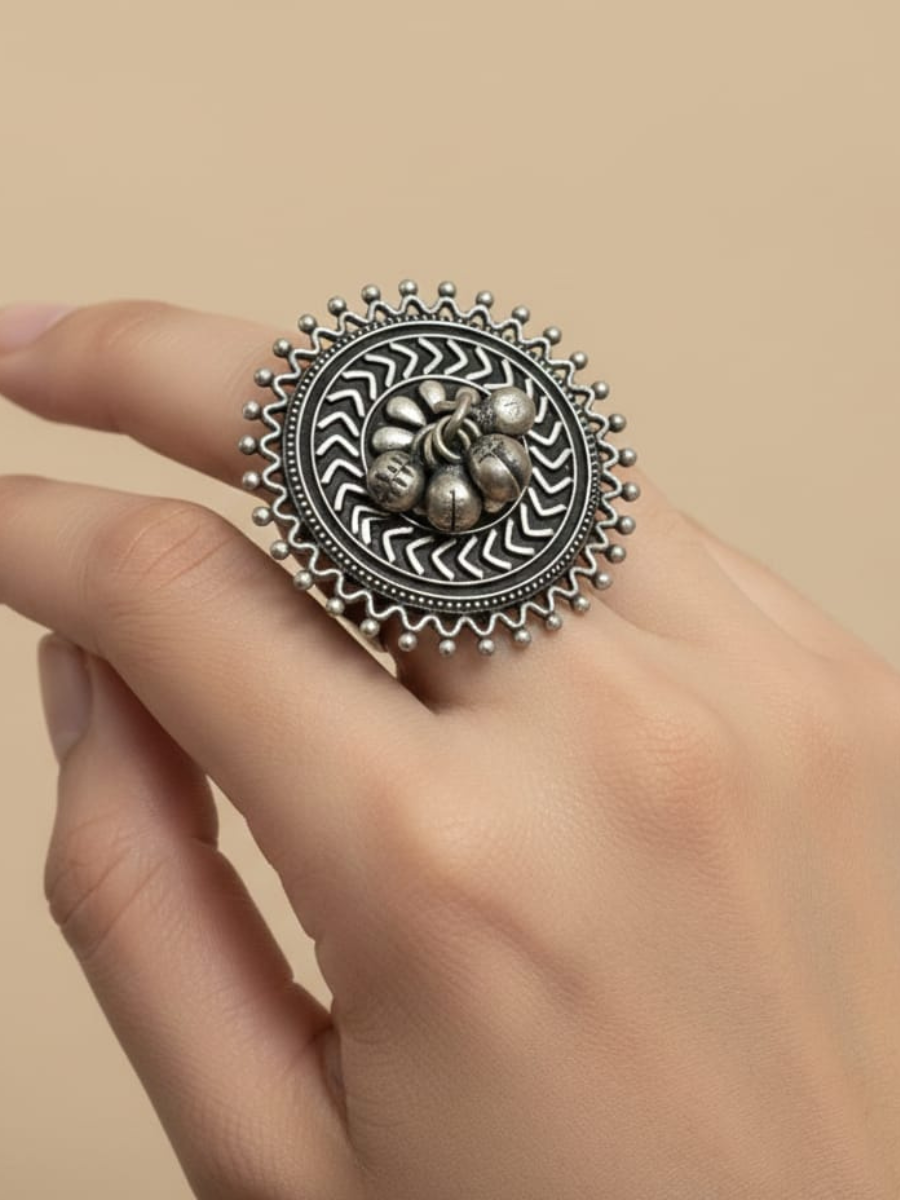 Small Gungroo Style Oxidised Silver Finger Ring