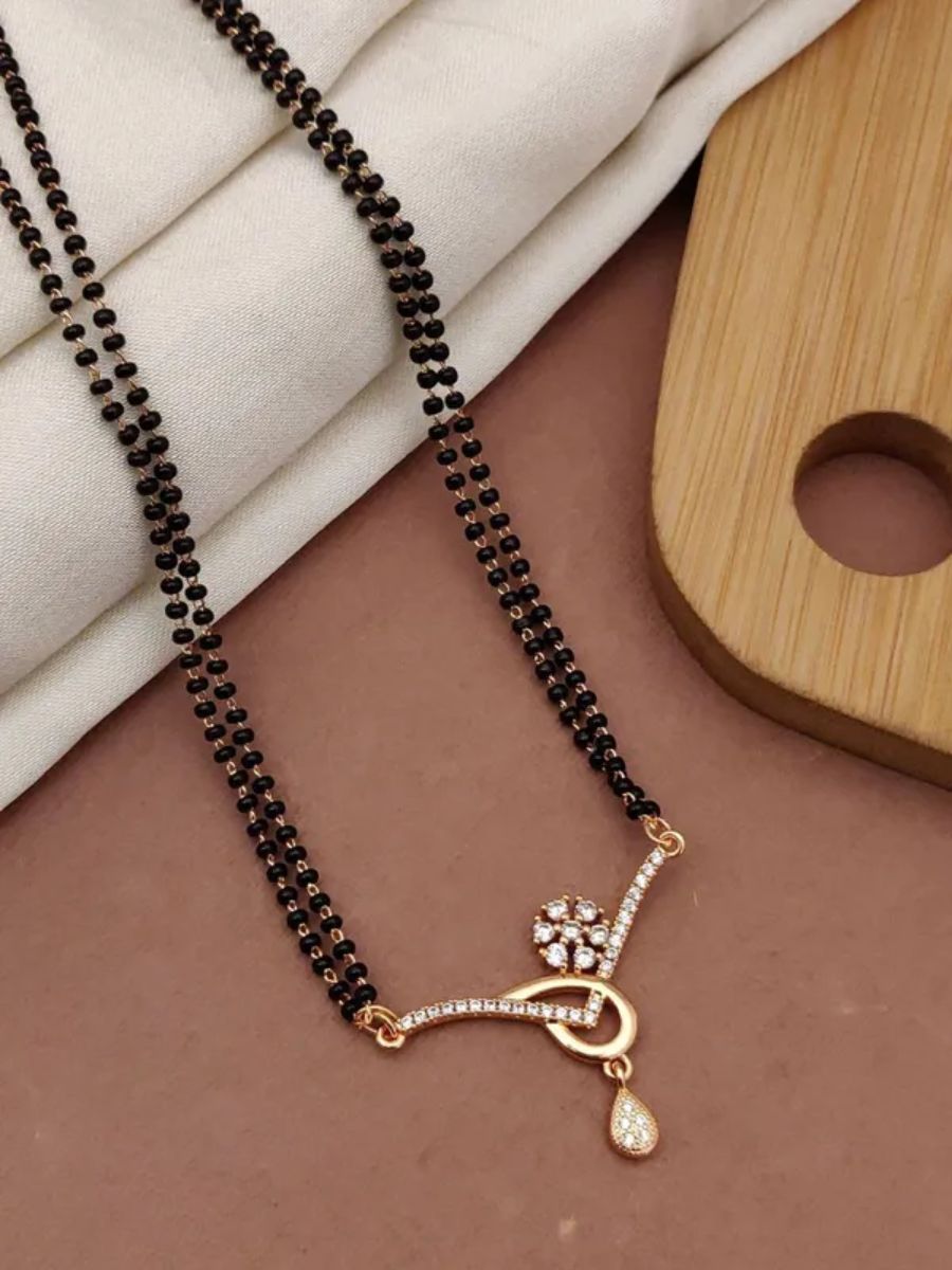 Stylish Floral AD Pendant Rose Gold Short Mangalsutra