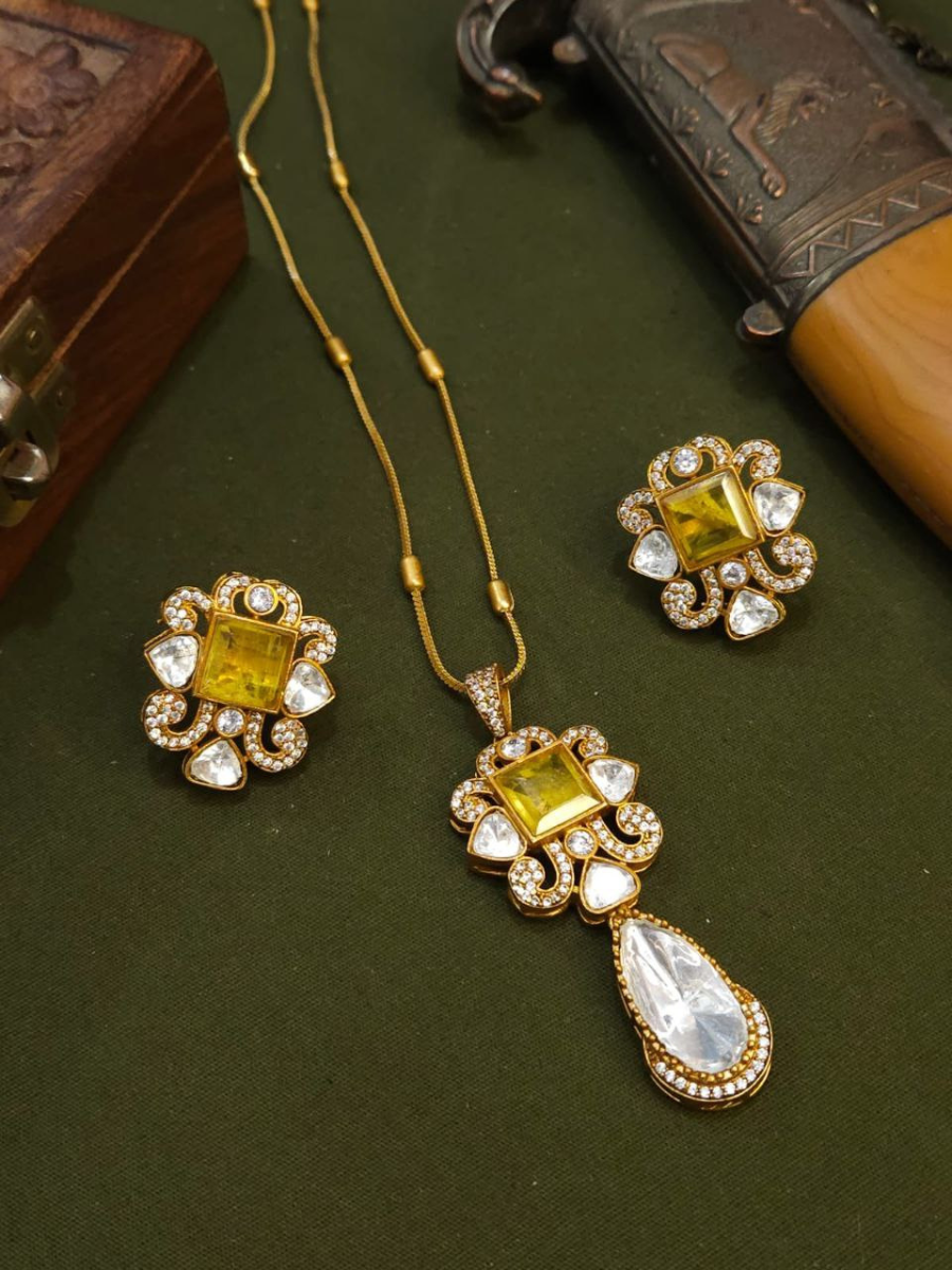 Buy Traditional Gold Plated Yellow Stone Pendant Chain Necklace Set Online - TheJewelbox