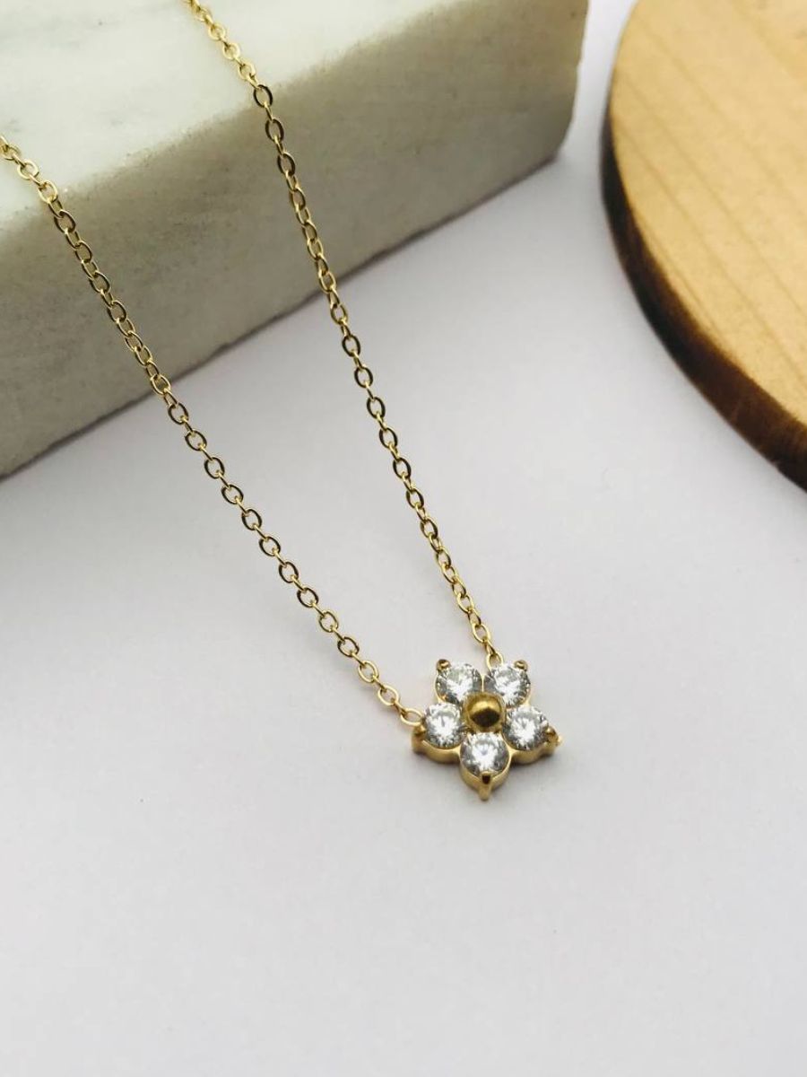 White Flower Pendant Minimal Golden Chain Necklace