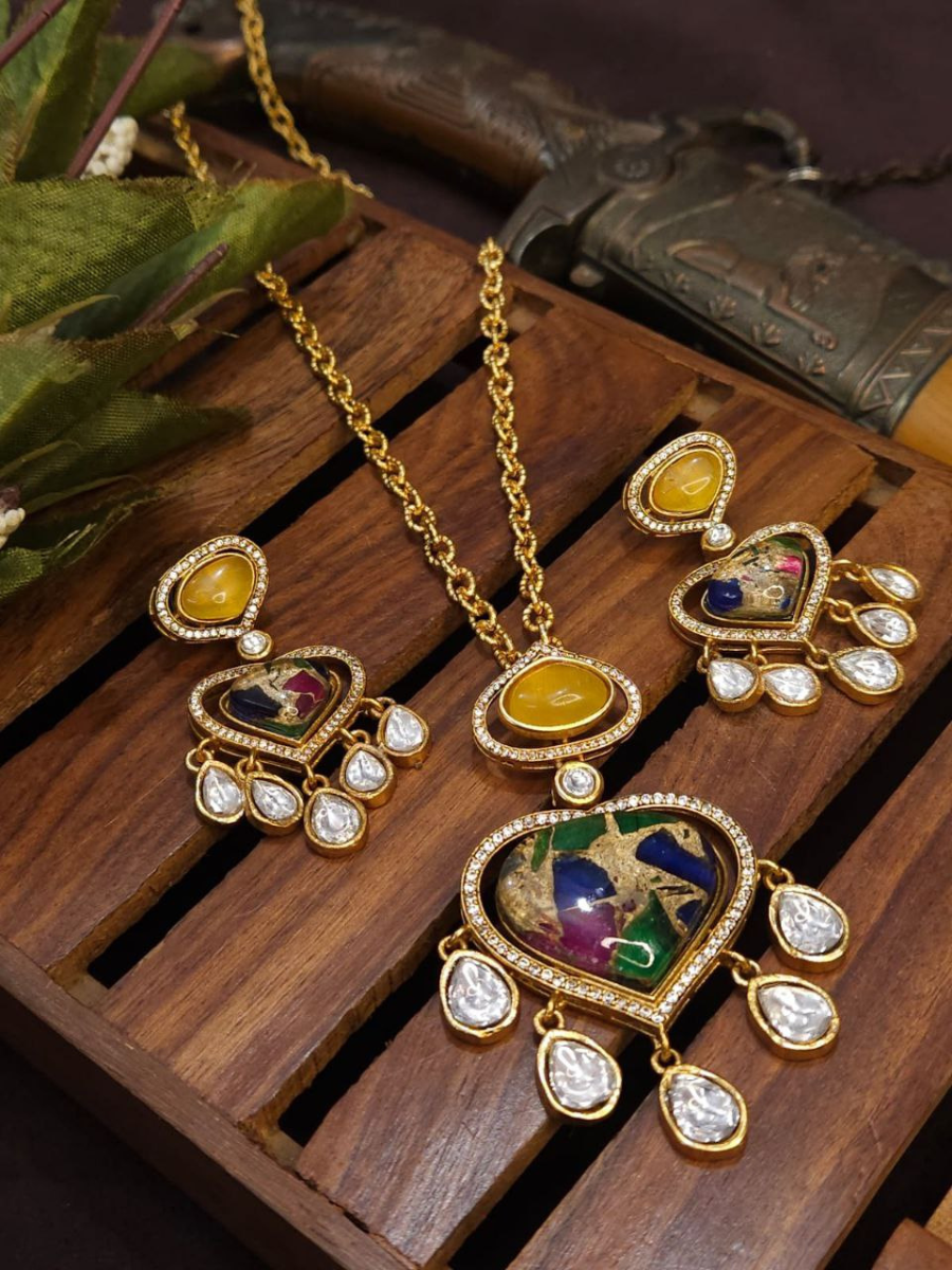 Buy Yellow and Multicolor Stone Golden Kundan Pendant Necklace Set Online - TheJewelbox