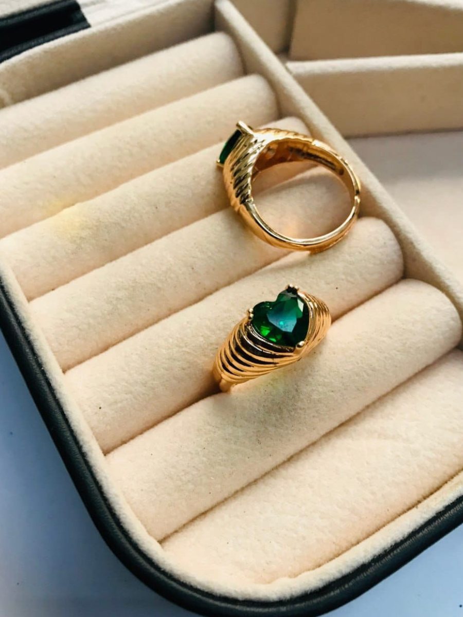Heart shaped 2025 emerald ring