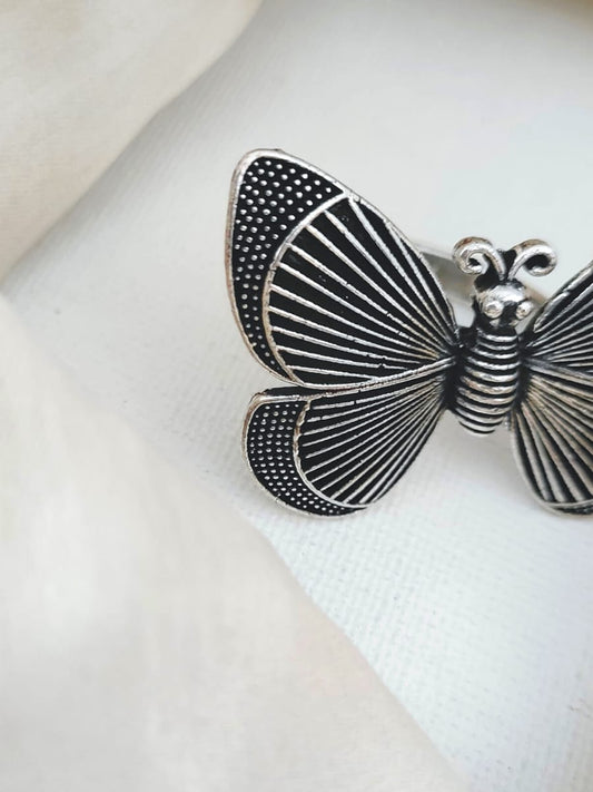 Stylish Butterfly Shaped Adjustable Oxidised Ring - Detailing
