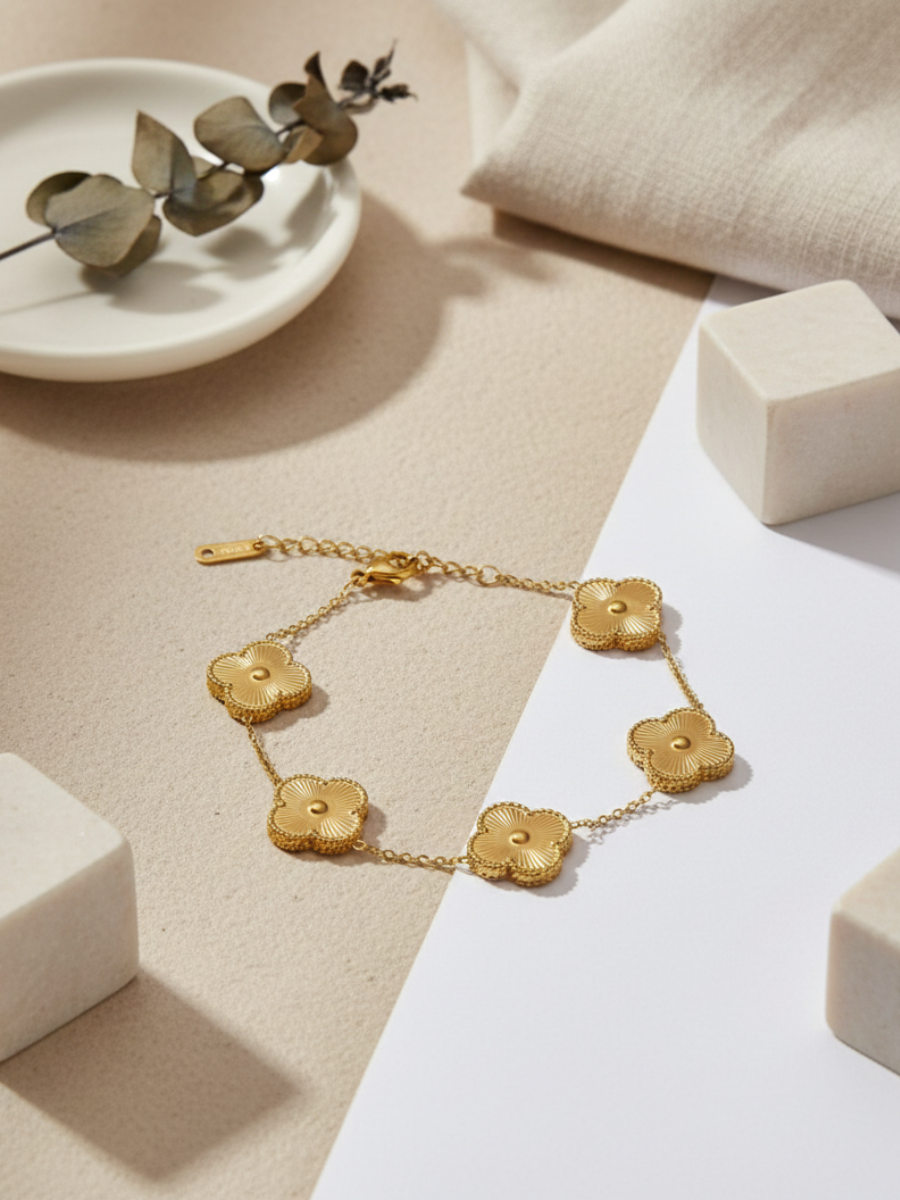Buy 18K Gold Plated Clover Charm Loose Chain Bracelet Online