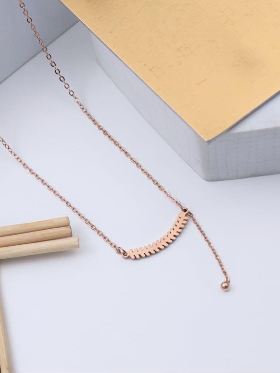 Anti Tarnish Minimal Pendant Rose Gold Chain Necklace
