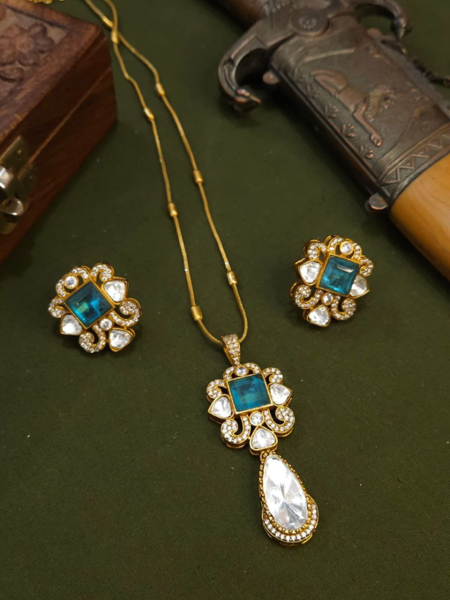 Buy Aqua Blue Stone Antique Gold Plated Pendant Chain Necklace Set Online 0- TheJewelbox