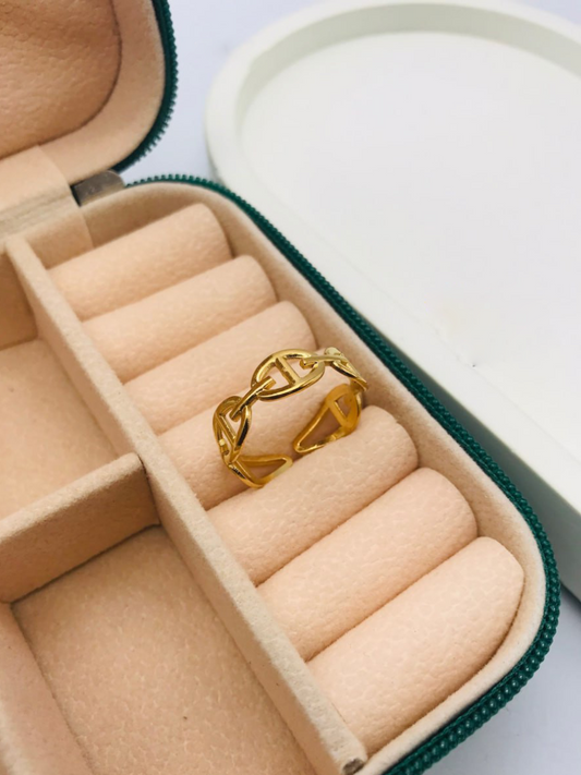 Classic Chain Style Golden Adjustable Finger Ring