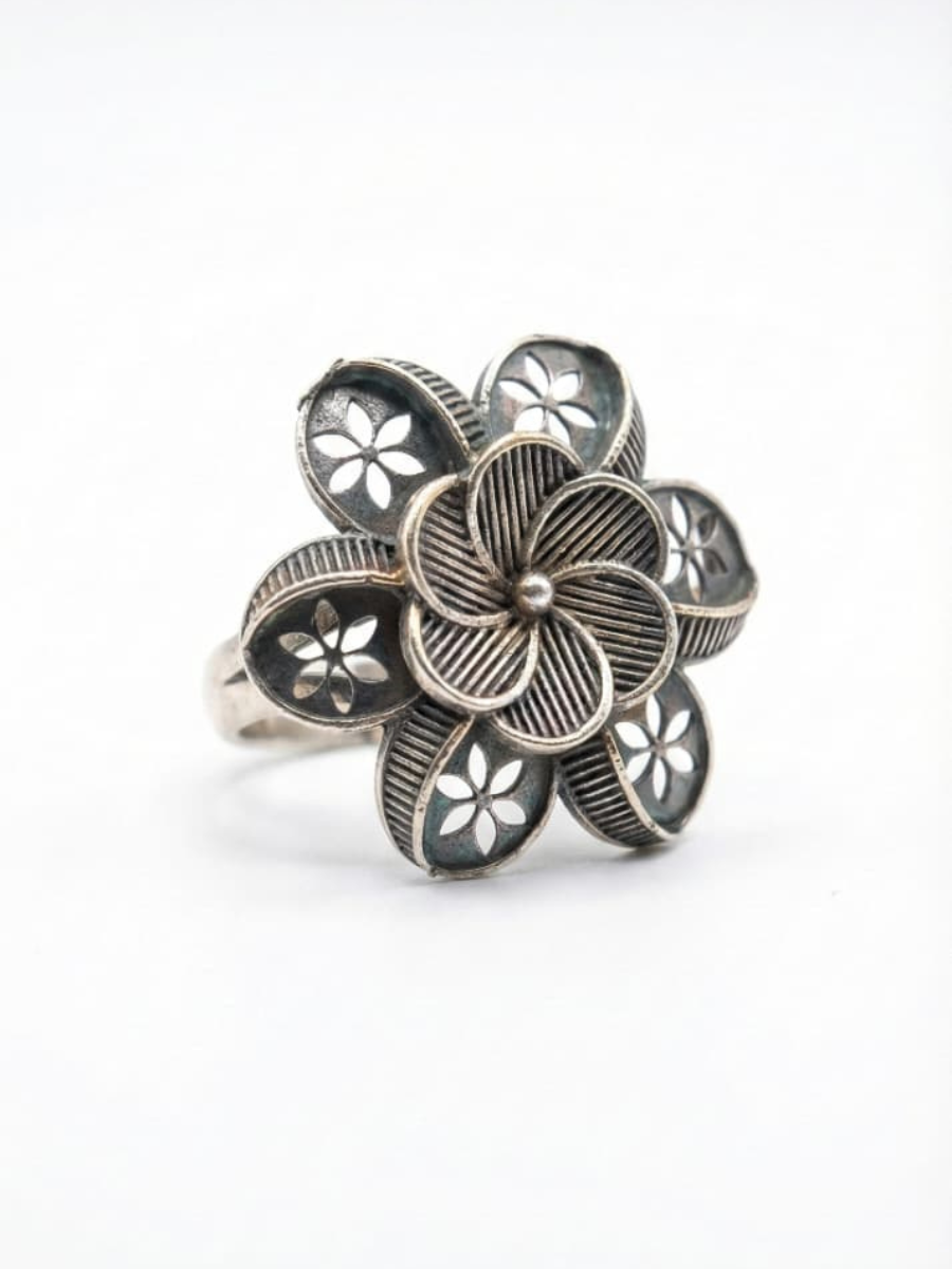 Layered floral finger ring women