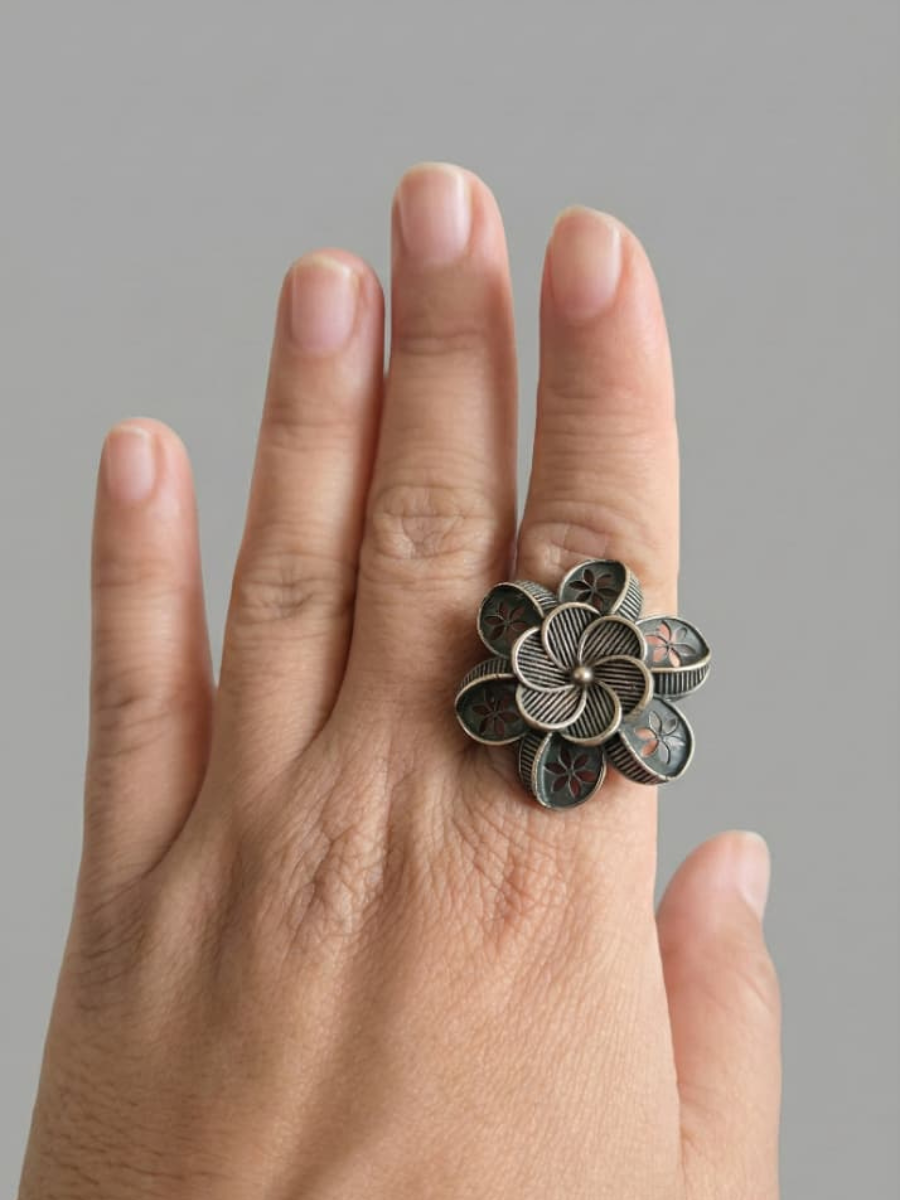 Daily wear oxidised silver ring