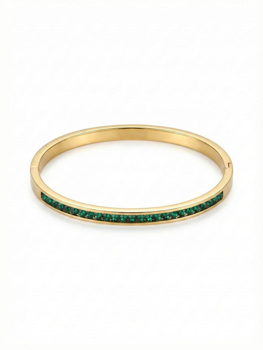 Minimalist gold bracelet for women