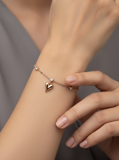 Rose gold bracelet with heart charm 