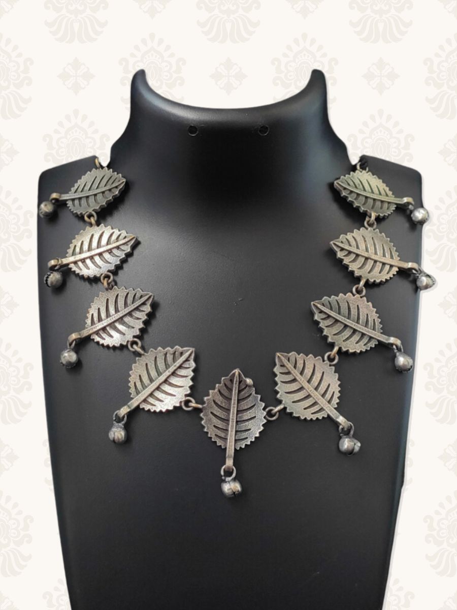 Leaf Shaped Oxidised German Silver Choker Necklace without Earrings