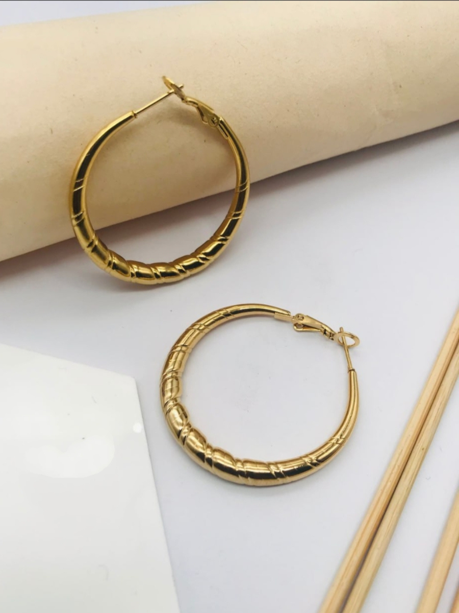 Buy Minimal Gold Plated Textured Hoop Earrings - TheJewelbox