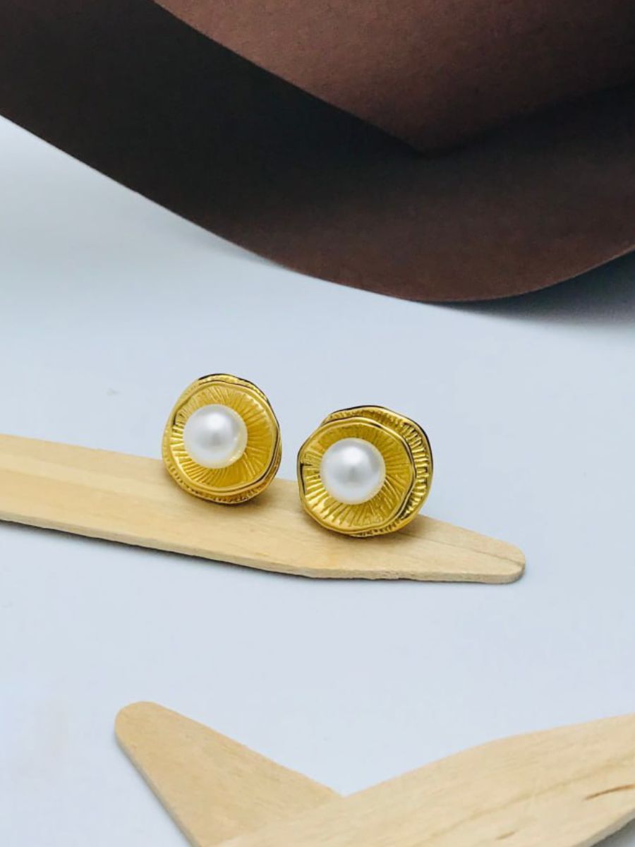 Minimal Pearl Studded Gold Toned Flower Stud Earrings