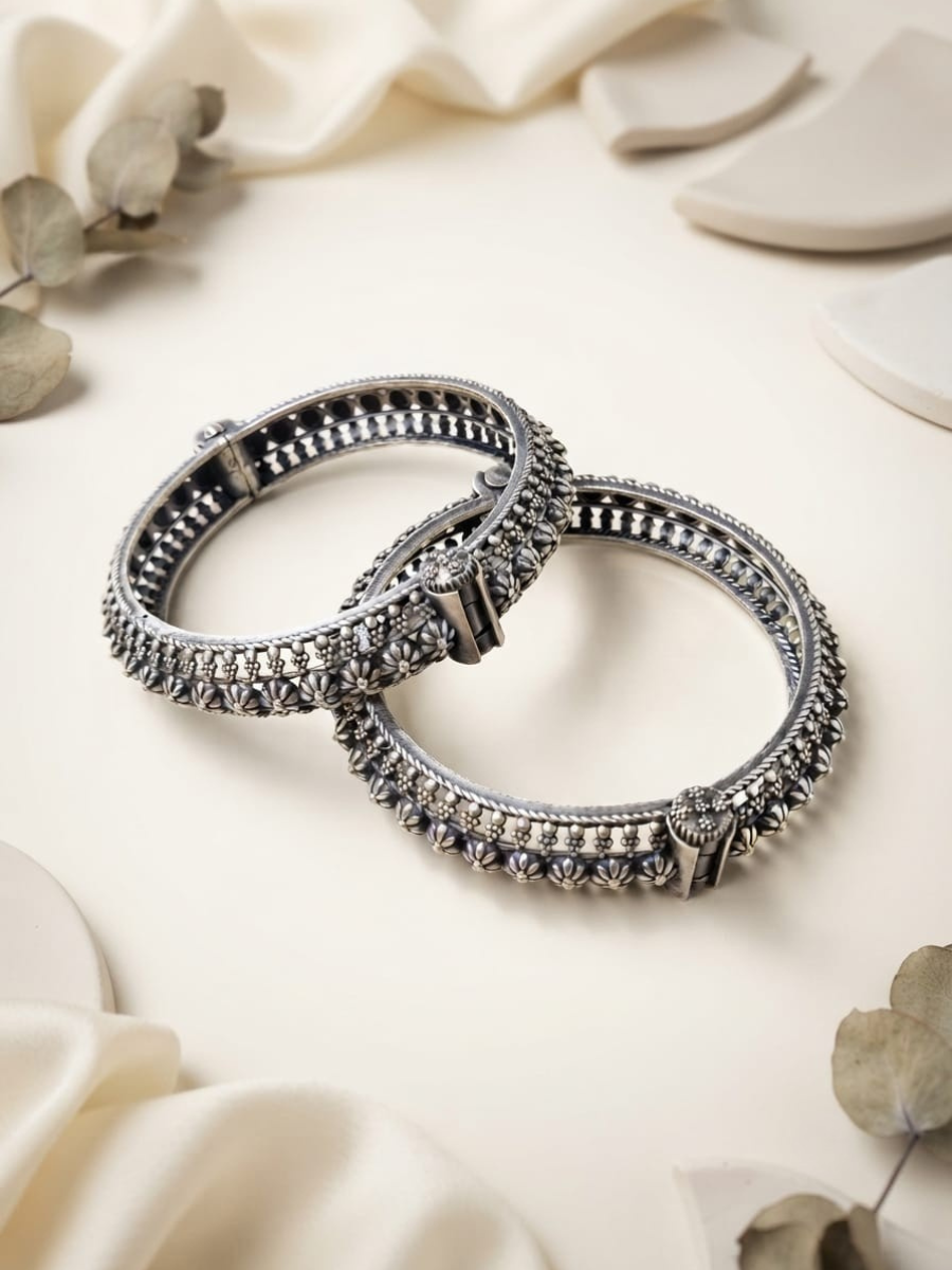 Traditional silver ethnic bangle set