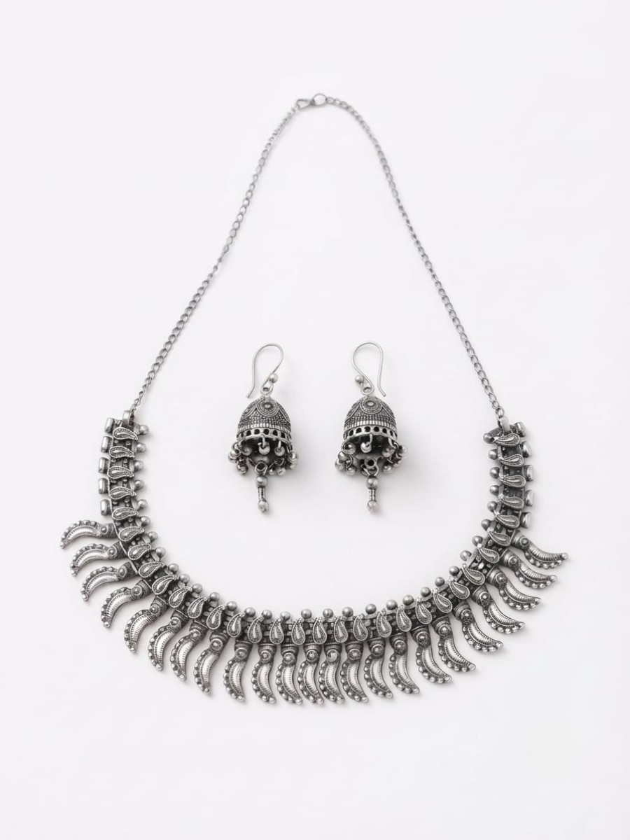 Traditional silver ethnic choker set