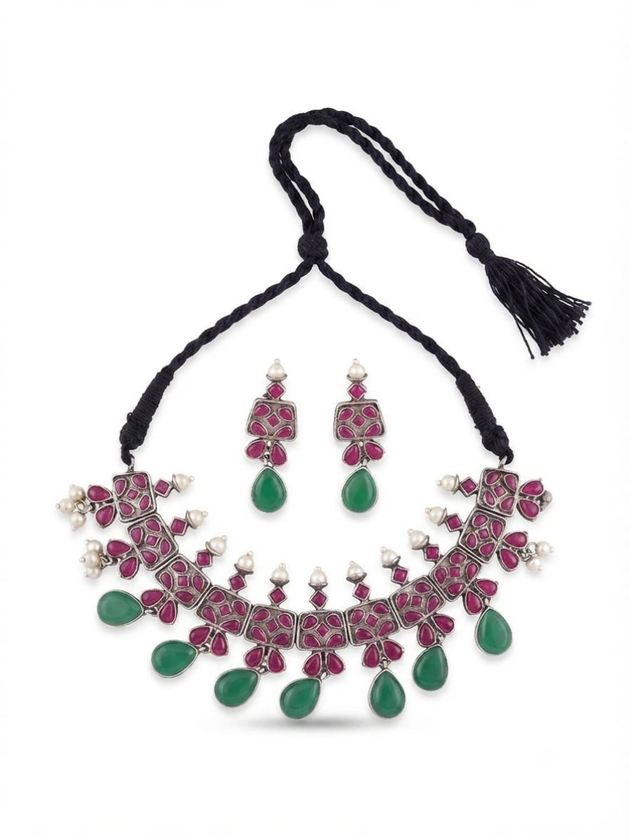 Traditional green drop statement necklace