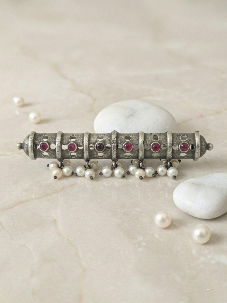 Red Stone Studded Big Oxidised Silver Finger Ring