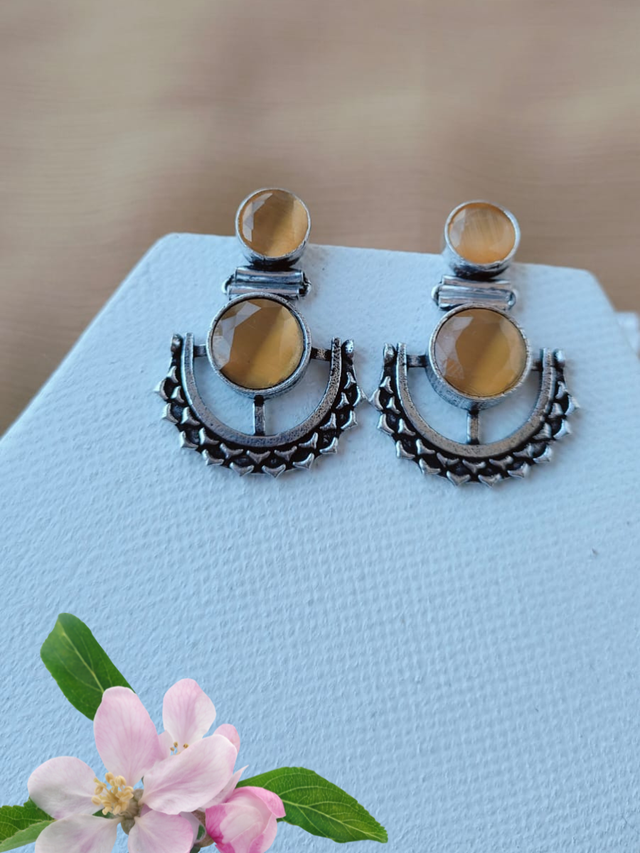 Eriness 14K Yellow Gold Pink Sapphire Stud Earrings – Moyer Fine Jewelers